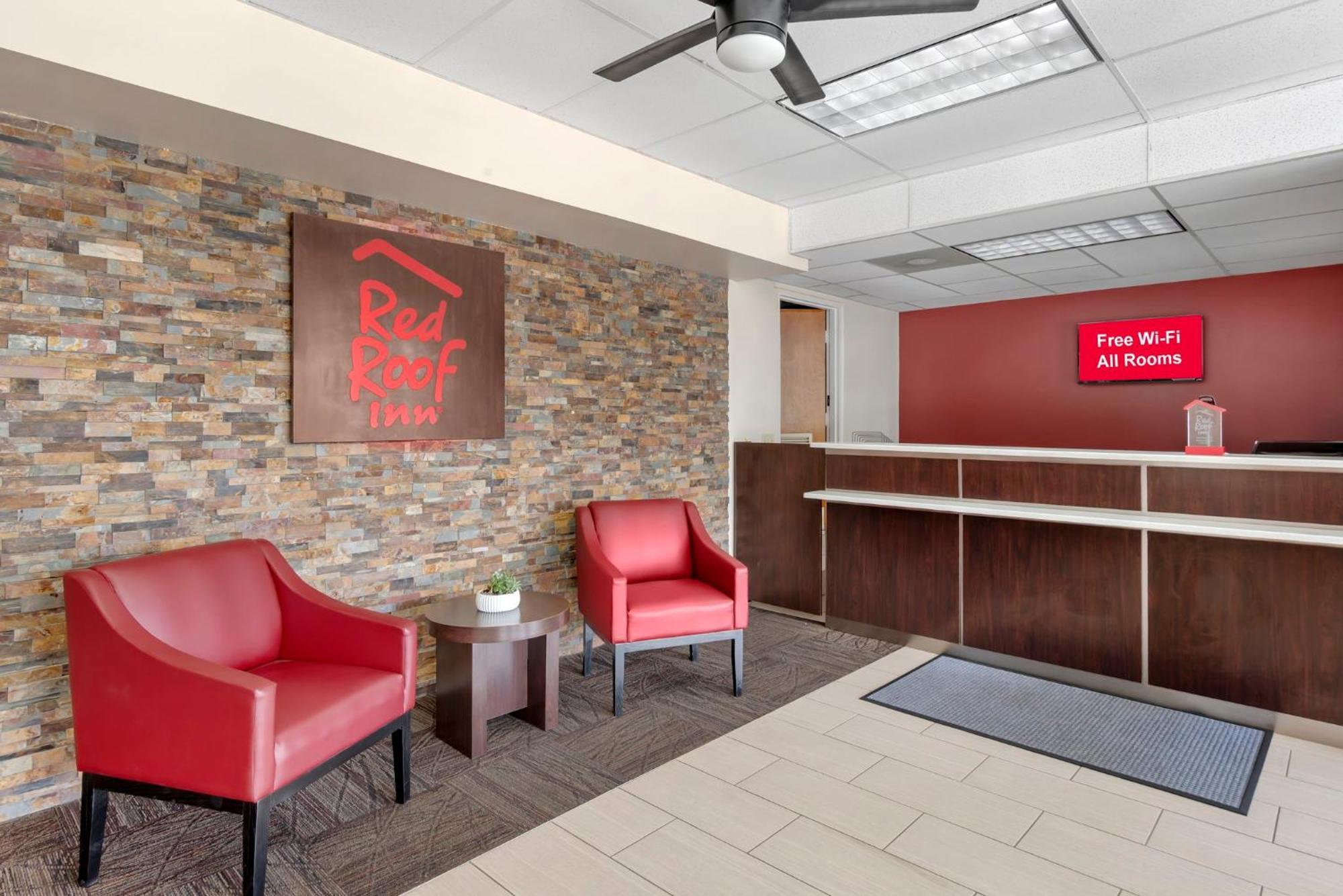 Red Roof Atlanta - State 2*