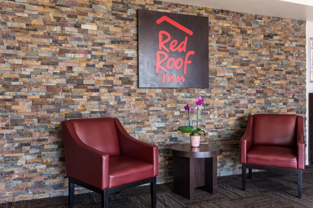 Red Roof Atlanta - State 2*
